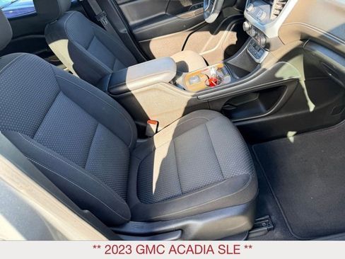 Used 2023 GMC Acadia SLE image 9