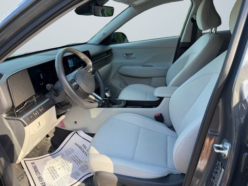 Used 2025 Hyundai Kona SEL AWD/4WD image 11