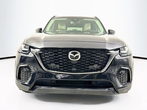 Certified 2025 MAZDA CX-70 3.3 Turbo w/ Preferred Package AWD/4WD image 5