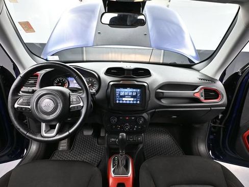 Used 2020 Jeep Renegade Trailhawk w/ Cold Weather Group AWD/4WD image 25