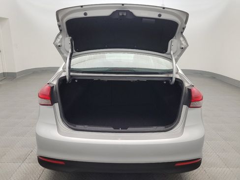 Used 2017 Kia Forte LX image 29