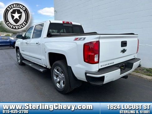 Used 2017 Chevrolet Silverado 1500 LTZ Z71 w/ LTZ Plus Package AWD/4WD image 3