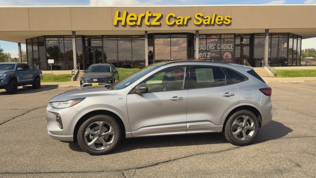 Used 2024 Ford Escape ST-Line w/ Tech Pack #1 AWD/4WD image 5