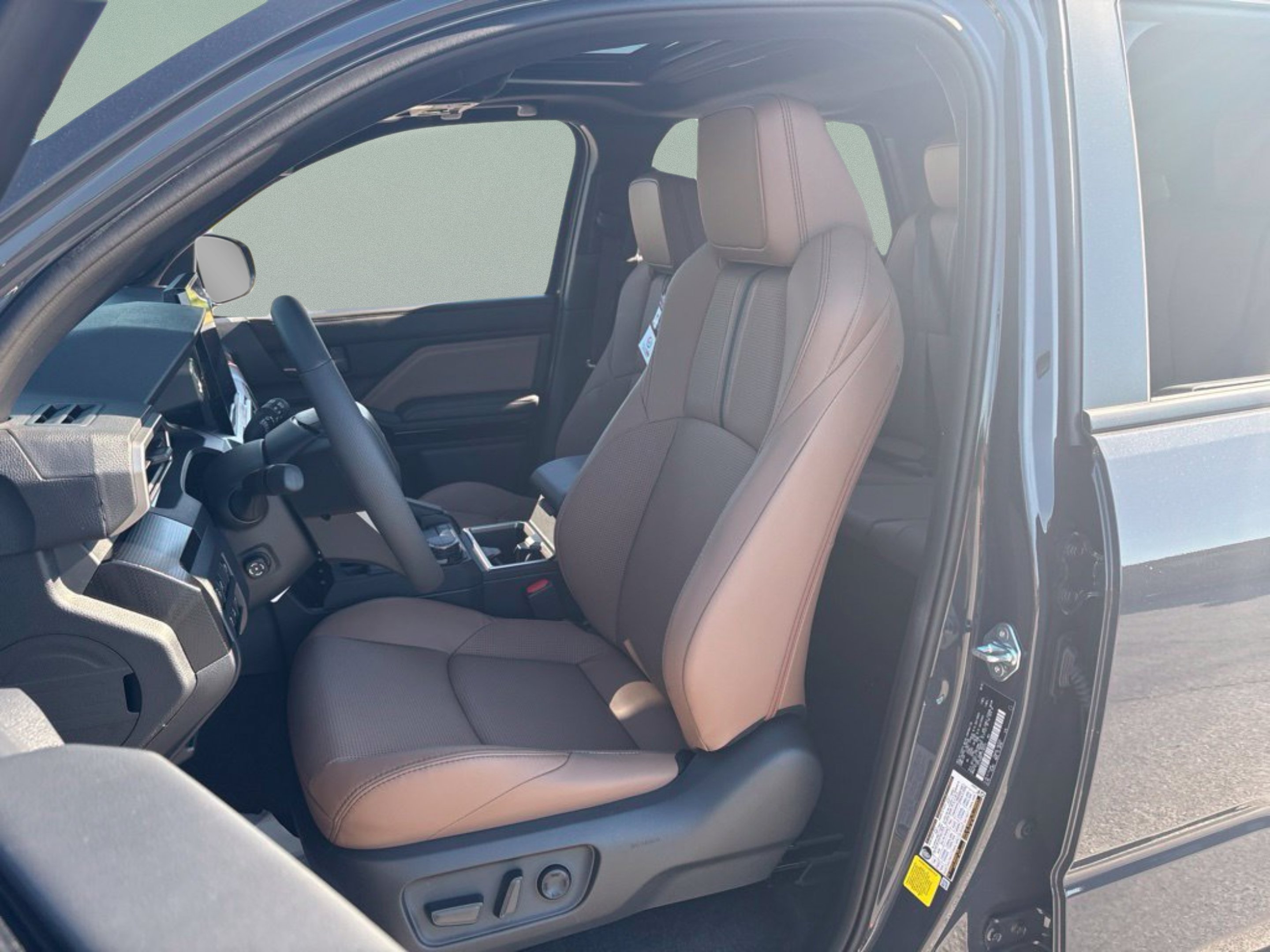 New 2026 Toyota 4Runner Limited AWD/4WD image 15