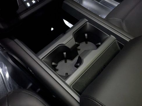 New 2026 Land Rover Defender 110 X-Dynamic SE AWD/4WD image 22