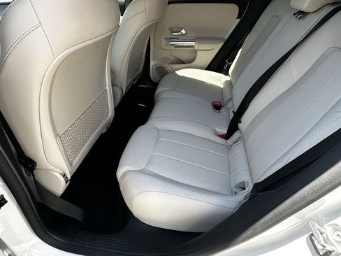 Certified 2025 Mercedes-Benz GLA 250 4MATIC image 24
