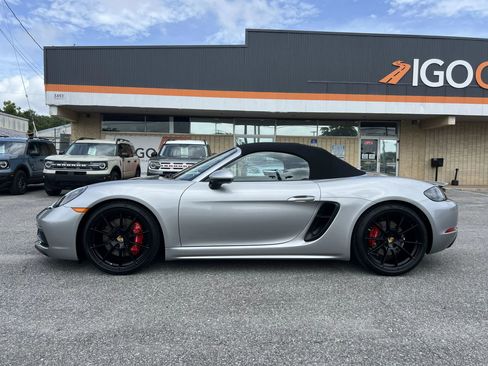 Used 2025 Porsche 718 Boxster GTS RWD image 3