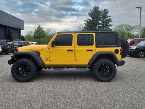 Used 2019 Jeep Wrangler Unlimited Sport S image 4