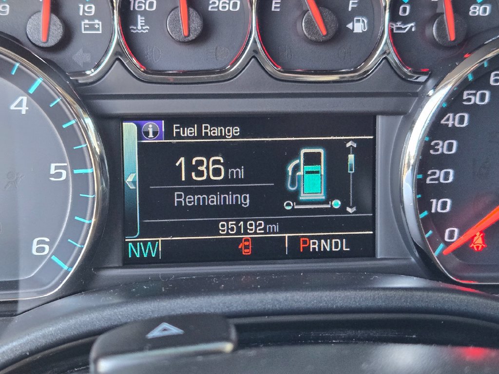 Used 2018 Chevrolet Silverado 1500 LT AWD/4WD image 19