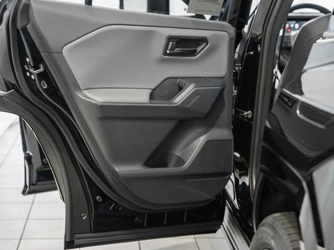 New 2026 Toyota RAV4 XSE AWD/4WD image 40