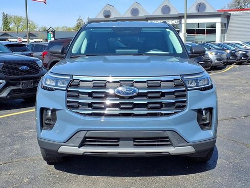 Used 2025 Ford Explorer Active w/ Active Comfort Package image 6