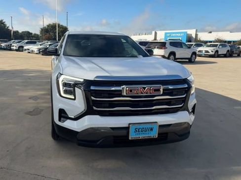 Certified 2026 GMC Terrain Elevation FWD image 3