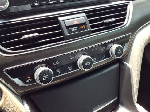 Certified 2020 Honda Accord LX image 20