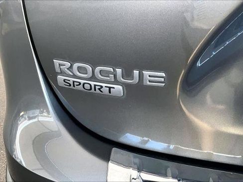 Certified 2021 Nissan Rogue Sport SV image 10