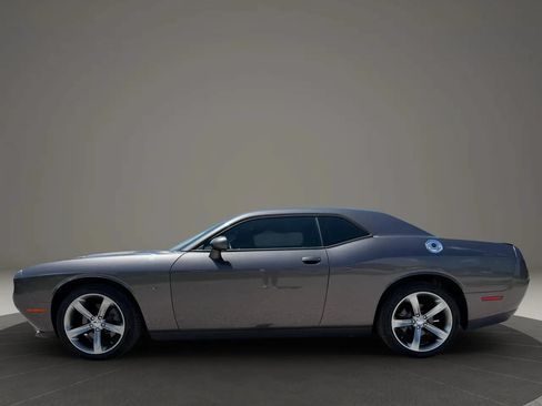Used 2015 Dodge Challenger R/T w/ Quick Order Package 22B R/T RWD image 2