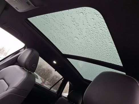 New 2026 Volkswagen Atlas Cross Sport SE image 7