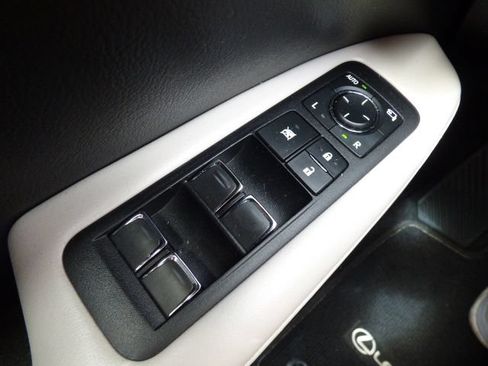 Used 2021 Lexus RX 350 AWD w/ Accessory Package image 32