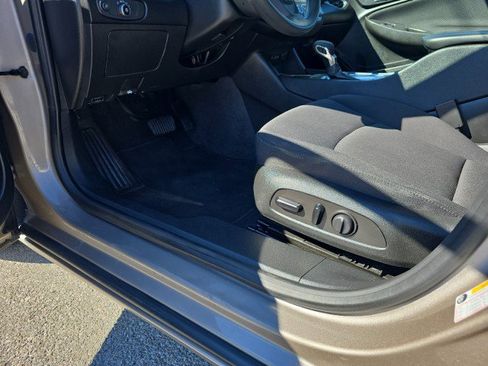 Used 2023 Chevrolet Malibu LT image 16