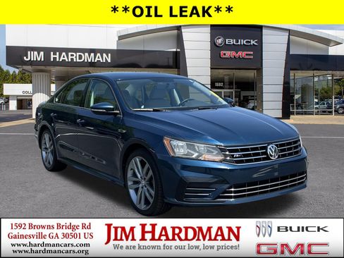 Used 2018 Volkswagen Passat 2.0T R-Line FWD image 1