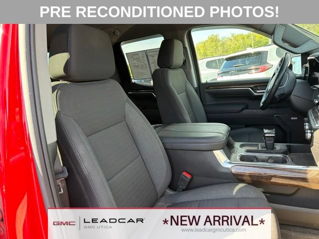 Used 2024 GMC Sierra 1500 Elevation w/ Preferred Package AWD/4WD image 11