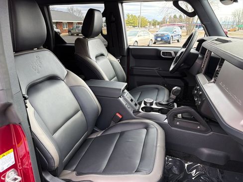 New 2026 Ford Bronco Outer Banks w/ Sasquatch Package AWD/4WD image 19