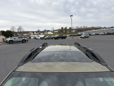 Certified 2025 Subaru Outback Limited image 9