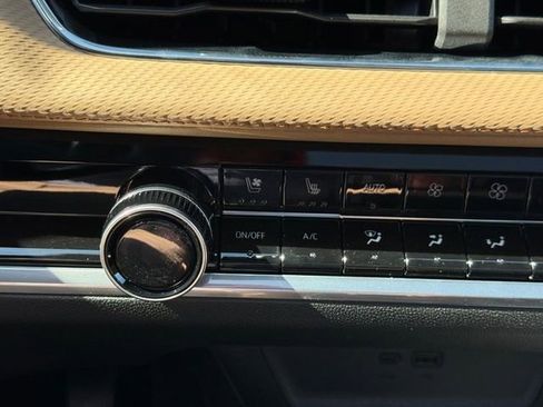 New 2026 Chevrolet Equinox ACTIV w/ Convenience Package III AWD/4WD image 17