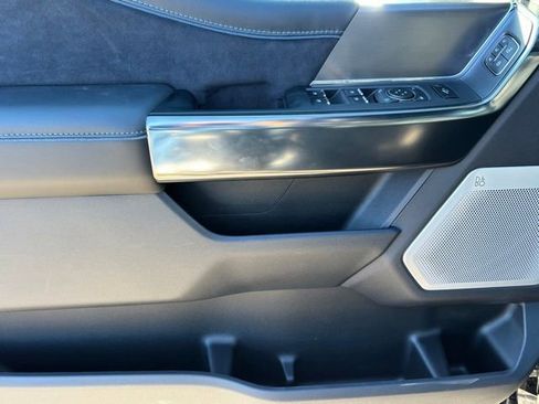 New 2026 Ford F250 Platinum image 13