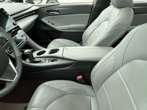 Used 2020 Toyota Avalon Limited FWD image 11