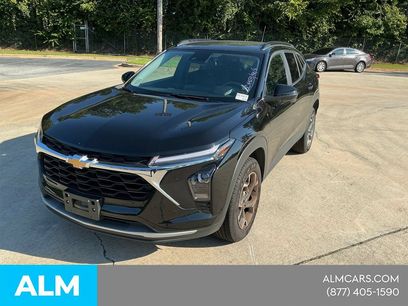 Used 2025 Chevrolet Trax LT