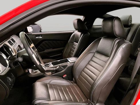 Used 2012 Ford Mustang GT Premium RWD image 25