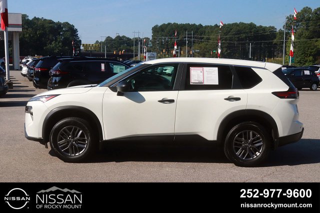 Used 2024 Nissan Rogue S AWD/4WD image 4