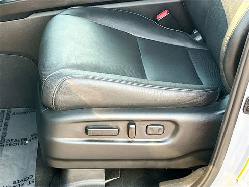 Used 2024 Honda Passport EX-L image 18