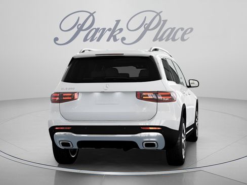 Certified 2026 Mercedes-Benz GLB 250 image 18