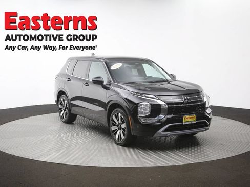 Used 2025 Mitsubishi Outlander SE AWD/4WD image 51