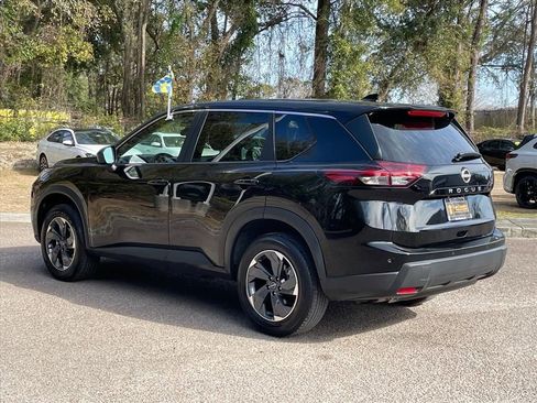 Used 2025 Nissan Rogue SV image 28