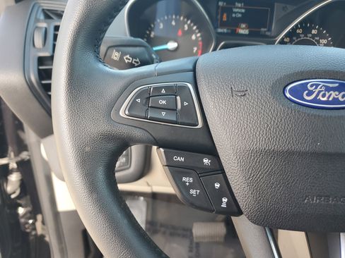 Used 2019 Ford Escape SEL image 27