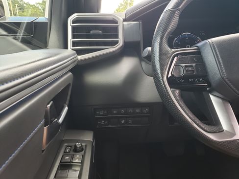 Used 2024 Toyota Tundra Platinum AWD/4WD image 14