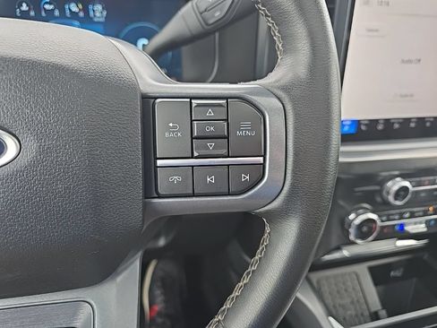 Used 2025 Ford F250 Lariat w/ Lariat Ultimate Package AWD/4WD image 19
