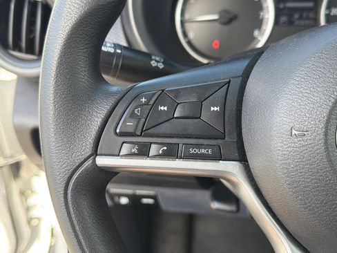 Used 2022 Nissan Kicks S FWD image 22