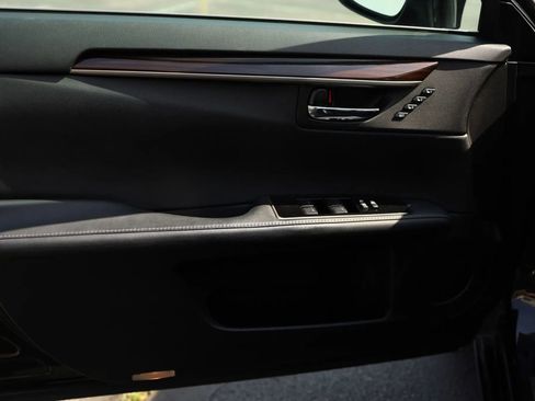 Used 2016 Lexus ES 350 image 9