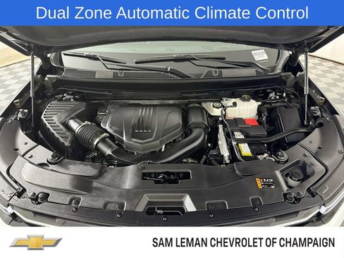 Used 2025 Chevrolet Traverse LT FWD image 30