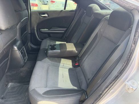 Used 2015 Dodge Charger SXT RWD image 14