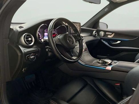 Used 2017 Mercedes-Benz GLC 300 4MATIC image 61