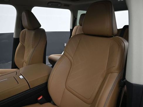 New 2026 INFINITI QX80 Luxe image 13