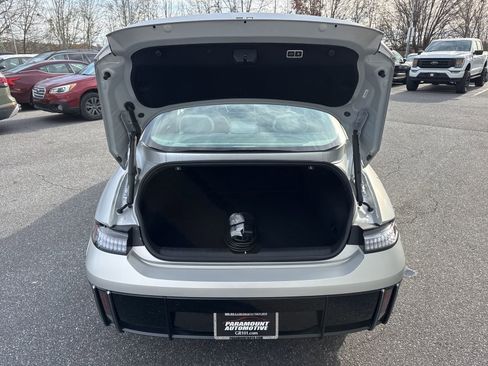Used 2025 Hyundai Ioniq 6 Limited image 11