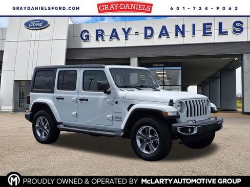 Used 2021 Jeep Wrangler Unlimited Sahara AWD/4WD image 1