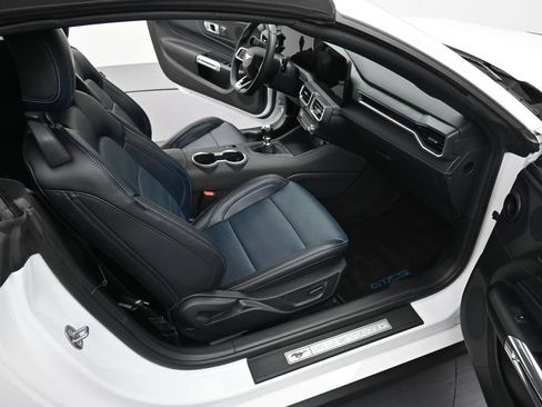 Used 2025 Ford Mustang GT Premium RWD image 27