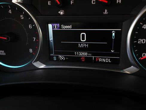 Used 2018 Chevrolet Traverse LT image 28