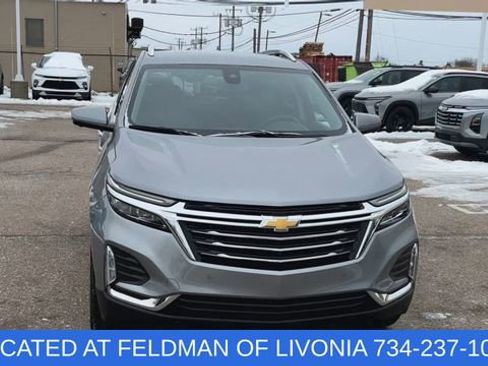 Used 2023 Chevrolet Equinox Premier image 3